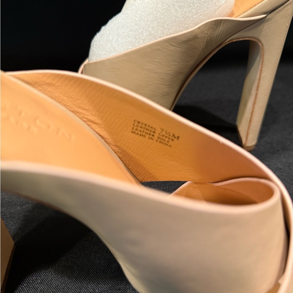 Halston Heritage Tan Heels Elegant Mule Design - Picture 10 of 14
